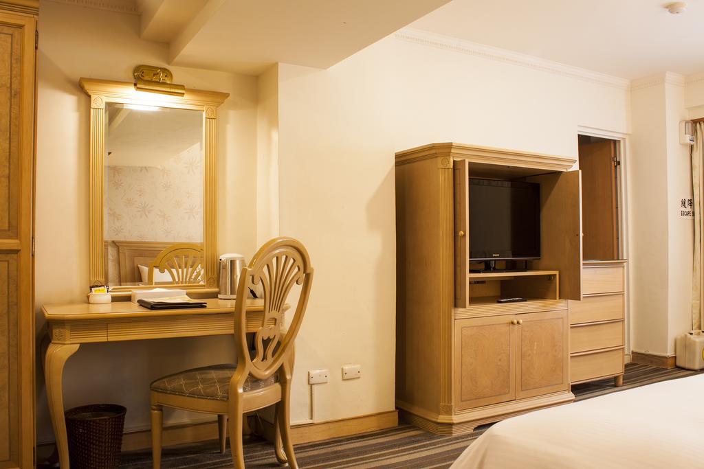 Cambridge Tainan Hotel Екстер'єр фото