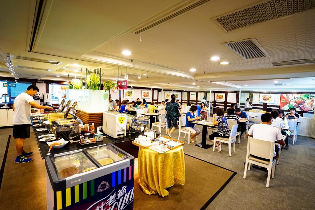 Cambridge Tainan Hotel Екстер'єр фото