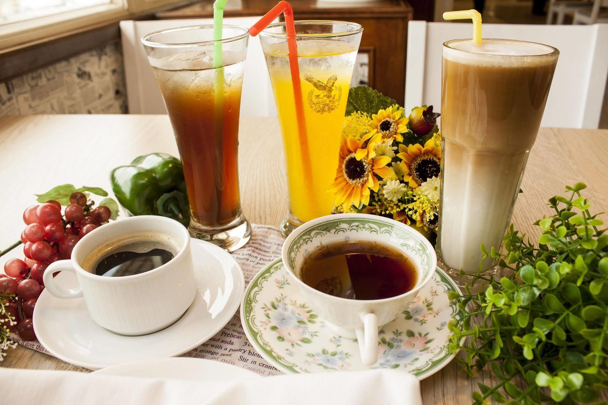 Cambridge Tainan Hotel Екстер'єр фото